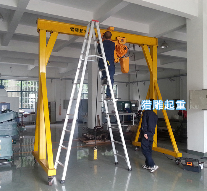 可移動(dòng)龍門吊